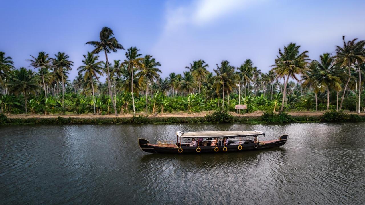 Amritara A Beach Symphony Mararikulam Exterior photo