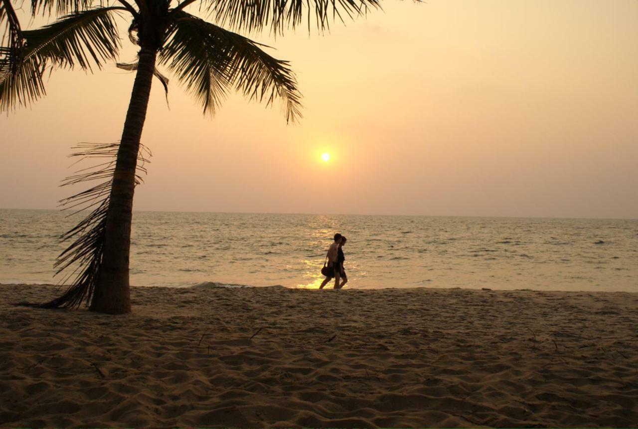 Amritara A Beach Symphony Mararikulam Exterior photo